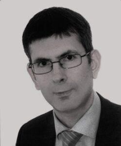 NOTARIUSZ Robert Sielski