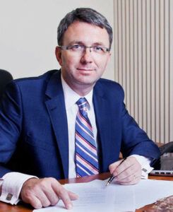 NOTARIUSZ Artur Pędracki