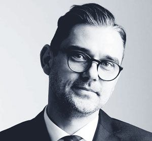NOTARIUSZ  Krystian Famurat 