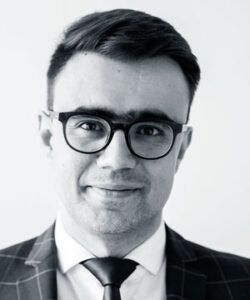 NOTARIUSZ Grzegorz Gębala