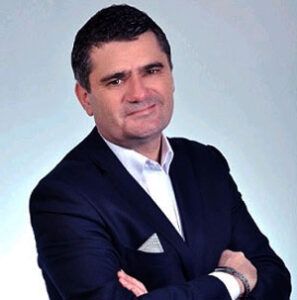 NOTARIUSZ Maciej Marszał