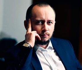 NOTARIUSZ  Marcin Bednarski
