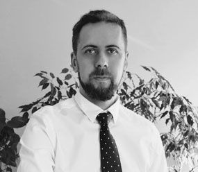NOTARIUSZ Maciej Górecki